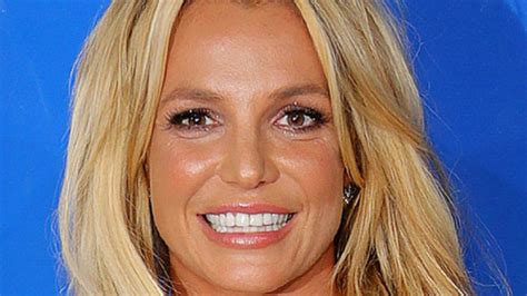 Britney Spears Flaunts Toned Abs In Braless Crop Prime