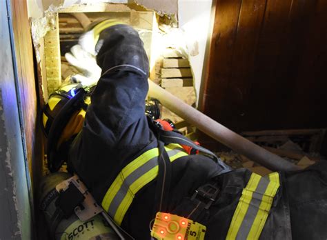 New Course Prepares Pa Firefighters For Mayday Situations Panow