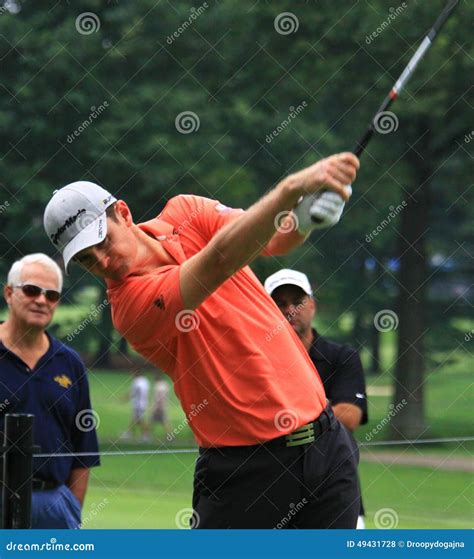 Pro golfer Justin Rose editorial stock photo. Image of chip - 49431728