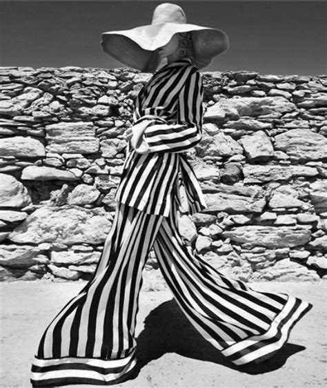Happy Weekend Zebra Stripes Black And White Moda