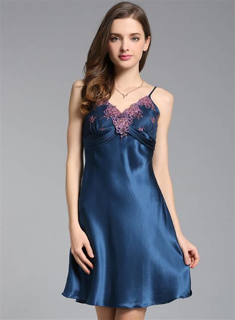「silk Nightgowns For Women」おしゃれまとめの人気アイデア｜pinterest｜anita Croom ラグジュアリーランジェリー Diy 洋服 ドレス