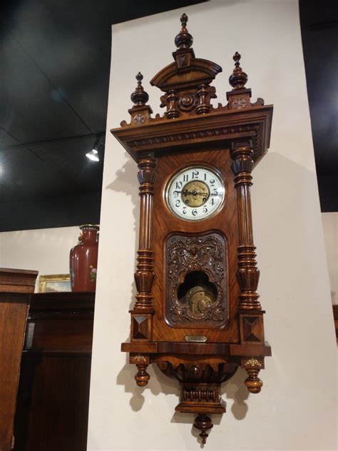 Gorgeous Large Size Kienzle Qstrike German Wall Clock Walnut Case