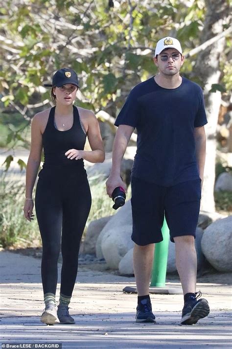 Sofia Richie Shows Off Her Toned Figure On A Hike With The Handsome Elliot Grainge In Beverly