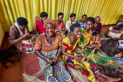 Known as the land of a thousand hills, rwanda's stunning scenery and warm, friendly people offer unique experiences in one of the most remarkable countries in the world. Country Profile - Rwanda | Women For Women