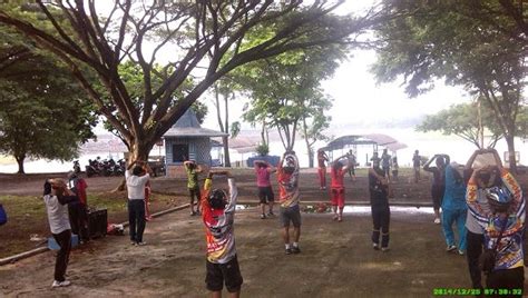 Tidak harus melompati jurang yang dalam. Wiwin Prihantono: 24 Desember 2014, Undangan Mancal ke ...