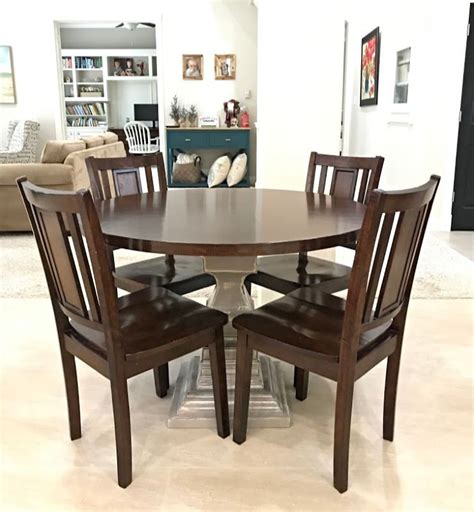 I want the tabletop to be smooth, so i think that plywood would be ruled out, but maybe i am wrong here. DIY Round Table Top, Using Plywood Circles - Abbotts At Home