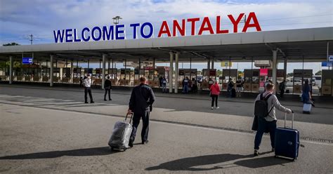 Horn Kathedrale September Flughafen Antalya Kinderwagen Ein Feuer