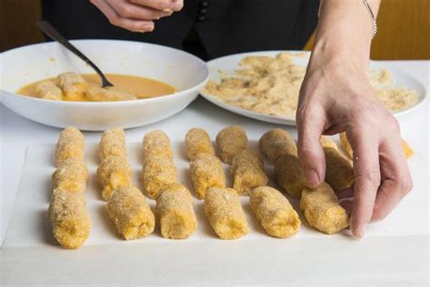 C Mo Rebozar Croquetas Trucos Para Que Queden Crujientes