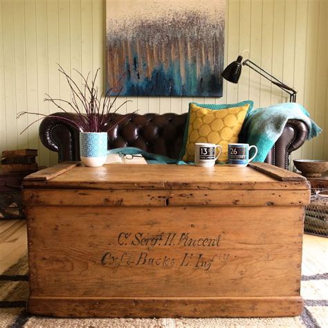 Founded atop four block feet, its frame is crafted from metal and solid wood and measures 16.5'' h x 30.37'' w x 13.63'' d overall. ANTIQUE Victorian RUSTIC country PINE military CHEST ...