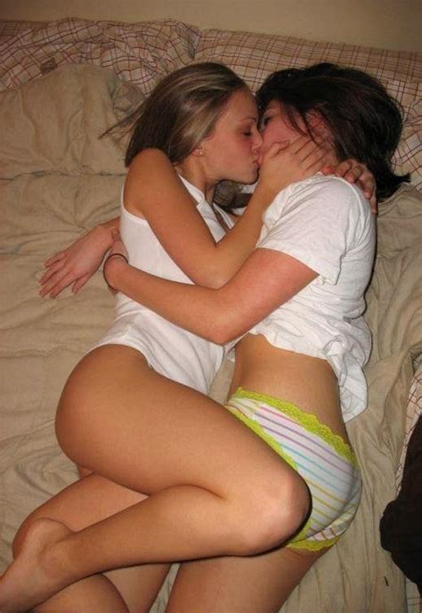 Lesbian Kiss Horny