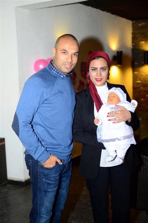 انا اسمي هادي عمري 34 سنة تزوجت عام 2000 من امرأة فائقة الجمال وتكبرني بسنتين وهي محجبة , كانت علاقتنا الجنسية كأي. حسام عاشور وزوجته يحضران عقيقة ابنة لاعب الأهلى السابق ...