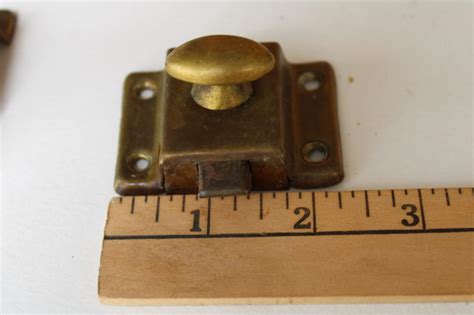 Antique vintage lock clasp right latch hook hasp,lbtodh 4 pack zinc alloy hook latch swing arm latch plated for jewelry box cabinet toolbox suitcase with mounting screws (red bronze) 4.7 out of 5 stars. vintage brass cabinet latches w/ turn knob spring closure ...