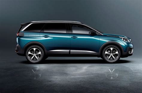 The peugeot 5008 is a car model produced by the french manufacturer peugeot since 2009, in two body style categories: ML automobiles: 2017 Peugeot 5008 - interior Exterior and ...