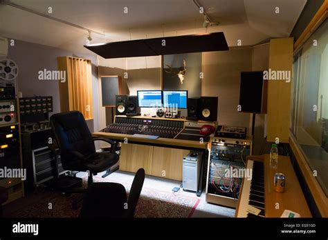recording studio mixing room Stock Photo: 78786973 - Alamy