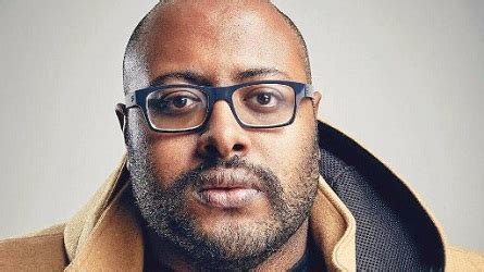 Daily Beast Entertainment Writer Arrives on the Wings of ...