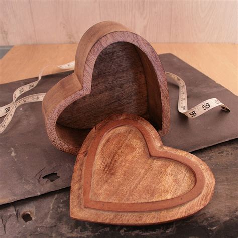 The leather buckle comes in a few colors, but the saddle brown can compliment any look. Personalised Fifth Anniversary Gift Heart Box By Cleancut ...