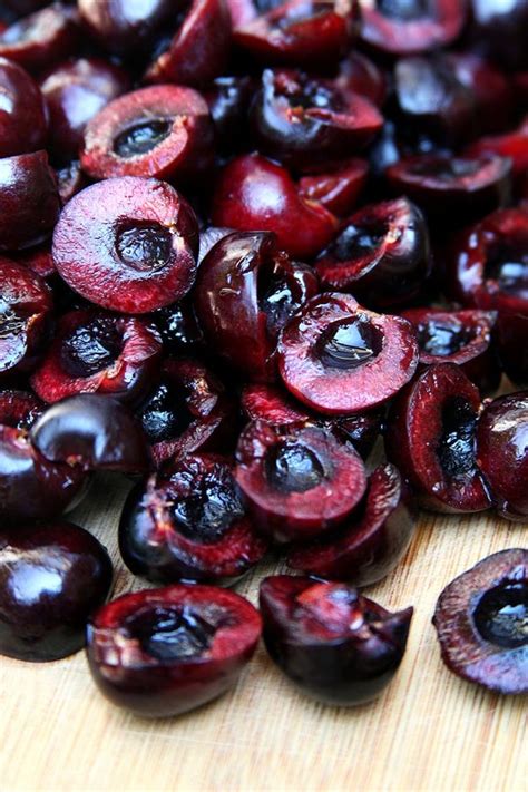 6 Healthy Reasons You Should Be Eating Cherries Health Benefits Of Cherries Food Nutrition