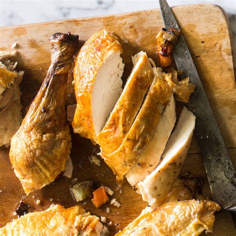 Easy and healthy recipes using leftover chicken that will make lunch and dinner a breeze. 57 Delicious & Healthy Ways to Use Leftover Chicken ...