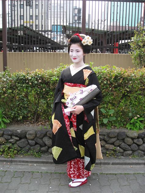 Geisha Geisha Are Traditional Female Japanese Entertainer Flickr