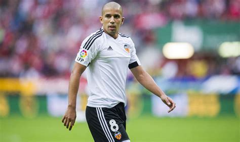 Sofiane feghouli başka oyuncu ile karşılaştır. West Ham sign Algerian international Sofiane Feghouli
