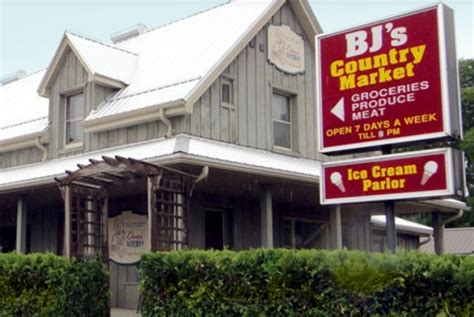The feasts are delicious and fabulous value for money. BJ's Country Market & Oma's Kitchen