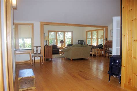 Pet friendly cape cod rentals. Pet-Friendly Cape Cod Cottage in a wooded area of Wellfleet