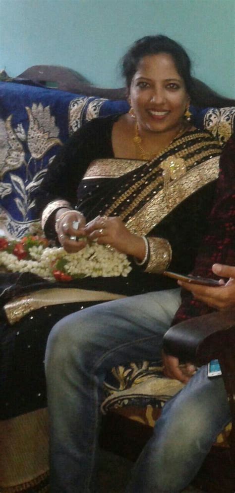 Aunty In Saree Beautiful Women Over 40 Generic Indian Actresses
