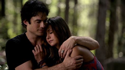 Do Elena And Damon Get Together In Vampire Diaries