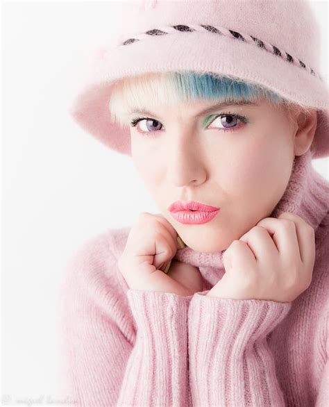 唇、 ピンクのセーター、 ピンクの口紅、 スペインの女の子、 女性、 モデル、 hdデスクトップの壁紙 wallpaperbetter
