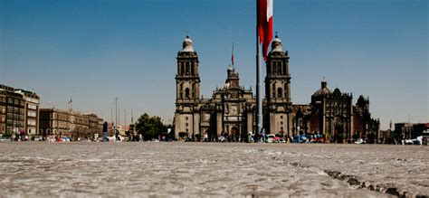 A Brief History Of Mexico Citys Zócalo