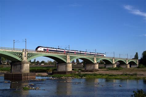 Last minute flight deals from nantes to lyon. B 85000 - rail4402