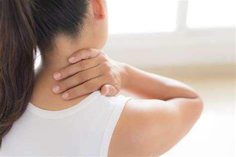 Treating Neck Pain With Ice How To Do It Right Upper Cervical