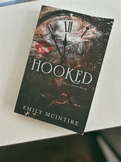 Hooked By Emily Mcintire Book Review Tia Tea And Books
