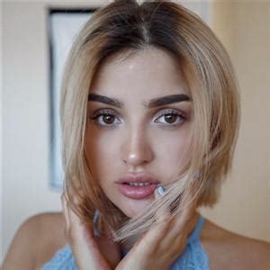 Родилась дина саева 24 августа 1999 года в городе душанбе, таджикистан. Мадина Басаева в Инстаграм - новые фото и видео