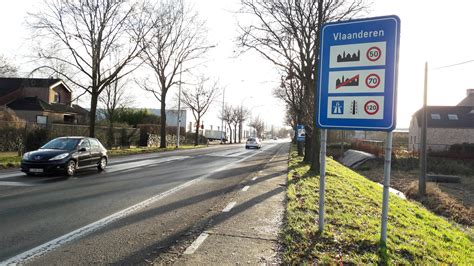 Met de nieuwe verstrengde maatregelen die de nationale veiligheidsraad gisteren heeft aangekondigd. Grenscontroles België op coronatest zijn wassen neus ...