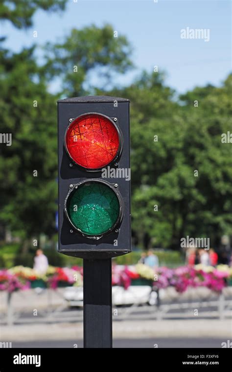 Red And Green Traffic Light Stock Photo Alamy