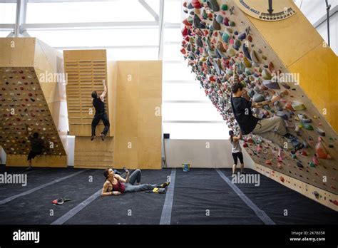 Climbers At Session Walls In Climbing Gym Stock Photo Alamy