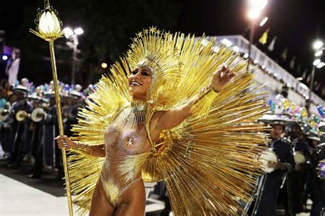 Renasci Sabrina Sato Planeja Desfile Especial No Carnaval 2019 O Dia Celebridades