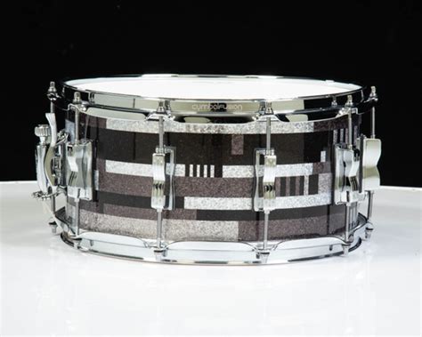 Ludwig Classic Maple 8x14 Snare Drum Digital Sparkle