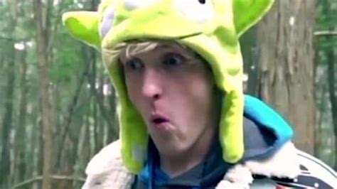 Youtube Star Logan Paul Sorry For Suicide Video In Japans