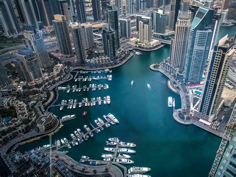 There are many benefits of living with less.but there are a lot of misconceptions and misunderstandings about what a minimalist lifestyle is exactly, and what it's not. Incredible Before and After Shots of Dubai | insydo