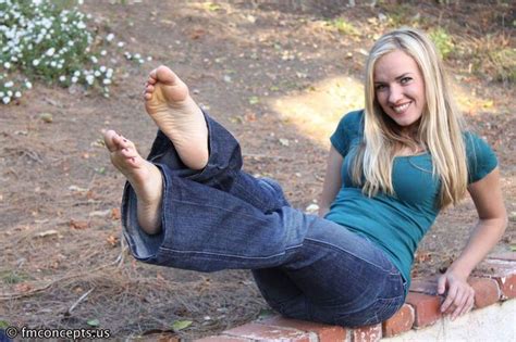 Pin By Jim Whiskey On Flared Jeans Bare Sole Barefoot Girls Female