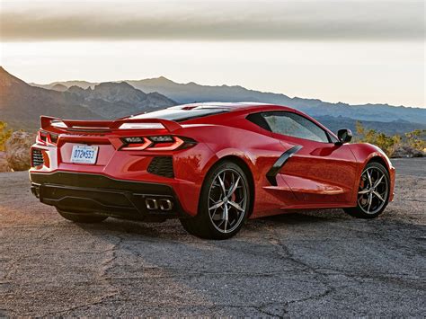 Why is the C8 Corvette so fast? 2