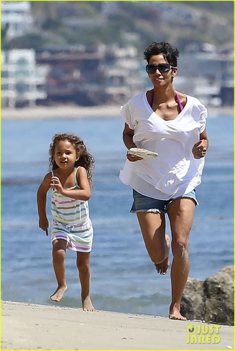 Halle Berry Olivier Martinez Malibu Beach Time With Nahla Photo