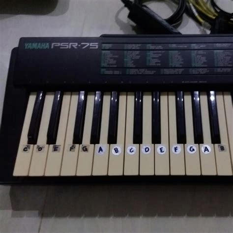 Piano Yamaha PSR-75, Hobbies & Toys, Music & Media, Musical Instruments