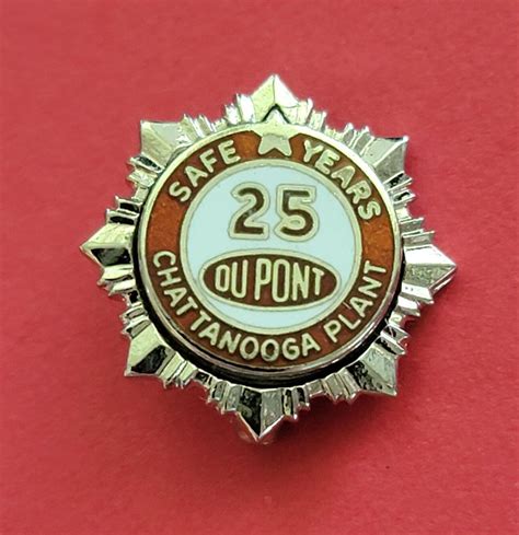 Dupont Chattanooga Tennessee 25 Year Service Pin Pinback Button Ebay