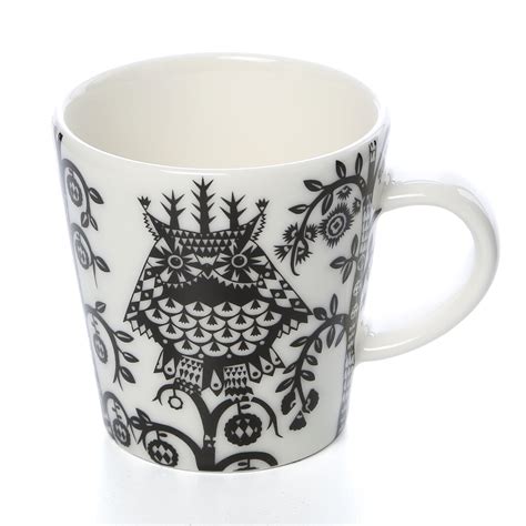 De iittala taika espresso schotel in het zwart heeft een diameter van 11 centimeter en is eenvoudig te combineren met de verschillende gekleurde espressokopjes uit de taika collectie. iittala Taika Espresso Cup & Reviews | Wayfair