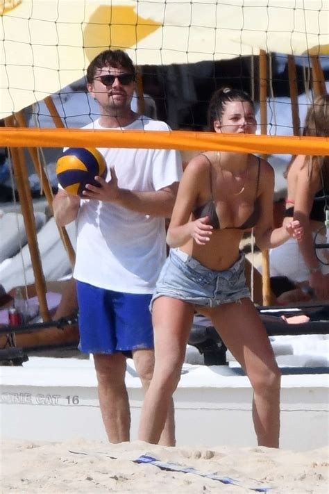 A pensarci bene, leonardo dicaprio prima di quest'anno solo in una occasione aveva portato una fidanzata agli oscar, gisele bundchen nel 2004. Camila Morrone and Leonardo DiCaprio on holiday in ...