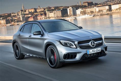 2019 Mercedes Amg Gla 45 Review Trims Specs And Price Carbuzz