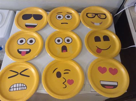 Emoji Party Decoration Ideas Fresh Emoji Faces Made On Paper Plate